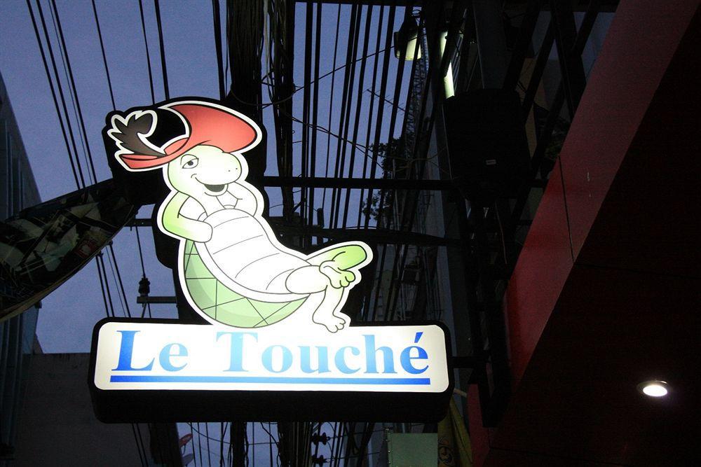 Le Touche Hotel Bangkok Dış mekan fotoğraf