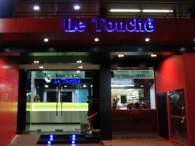 Le Touche Hotel Bangkok Dış mekan fotoğraf