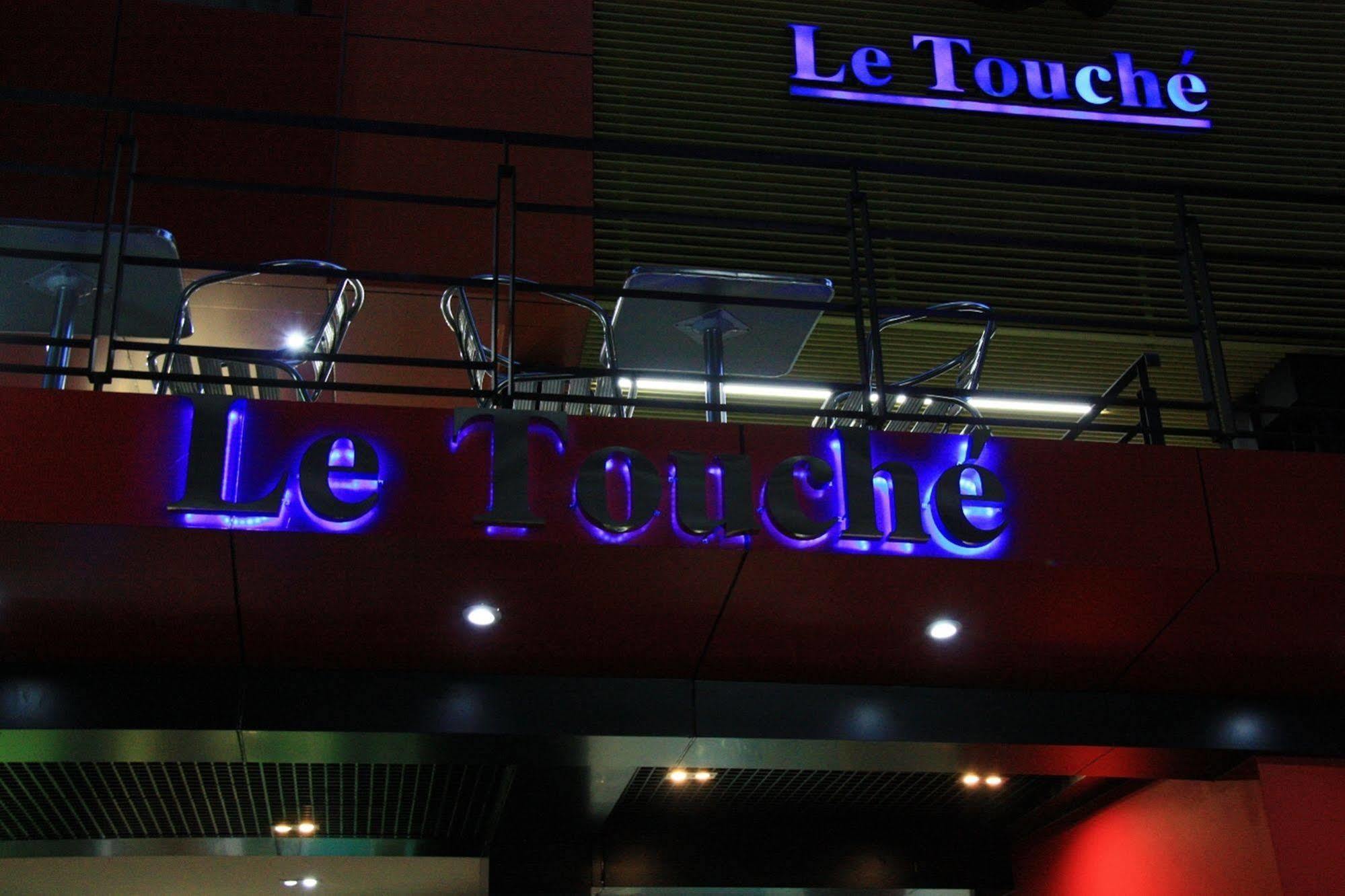 Le Touche Hotel Bangkok Dış mekan fotoğraf