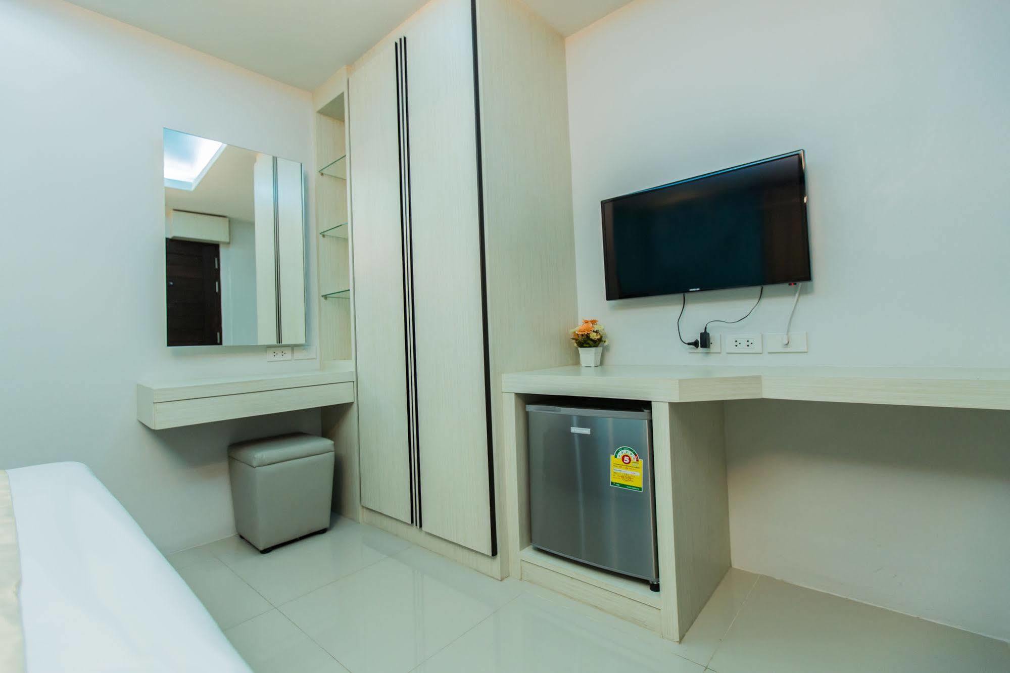 Le Touche Hotel Bangkok Dış mekan fotoğraf