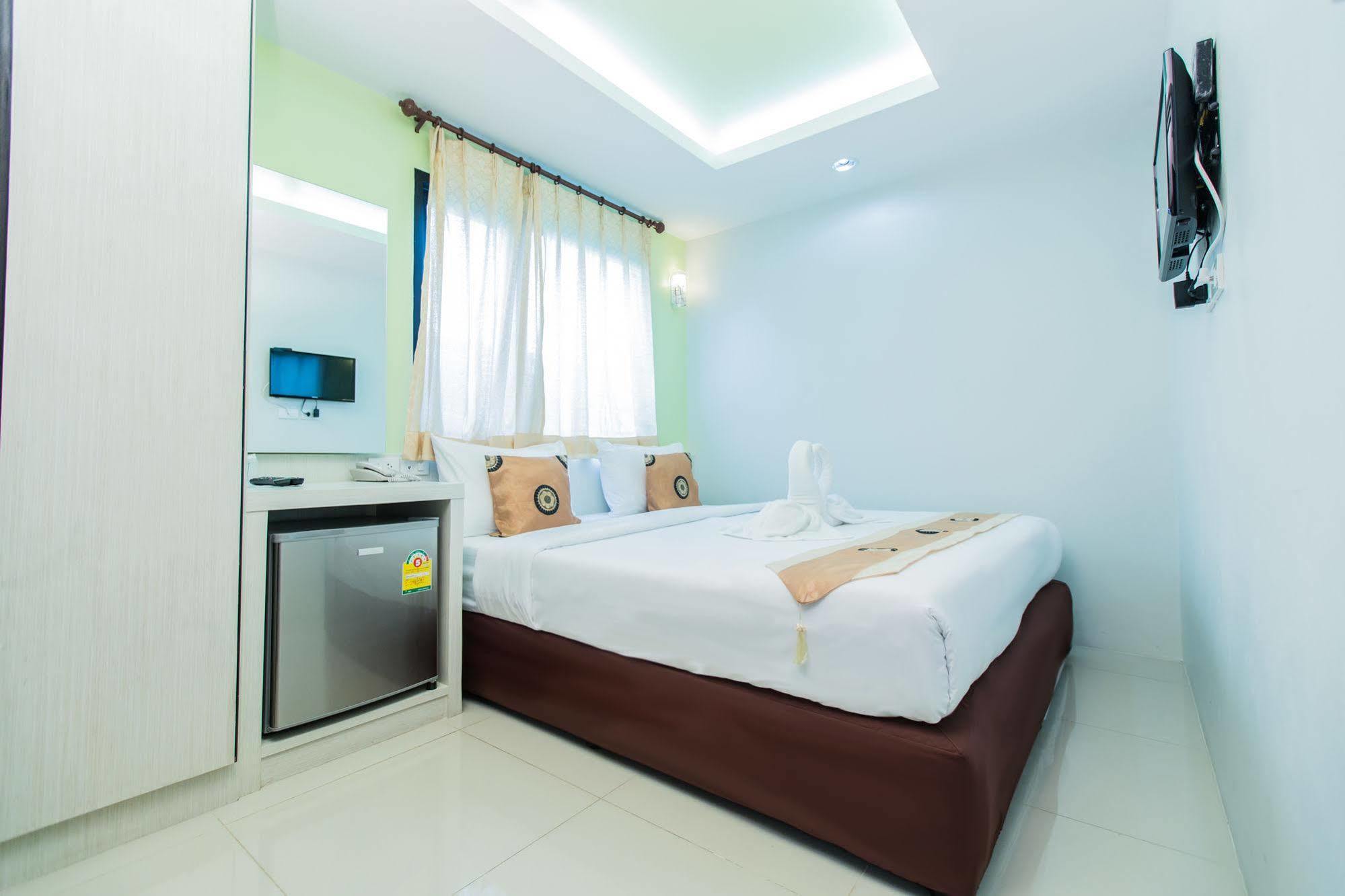 Le Touche Hotel Bangkok Dış mekan fotoğraf