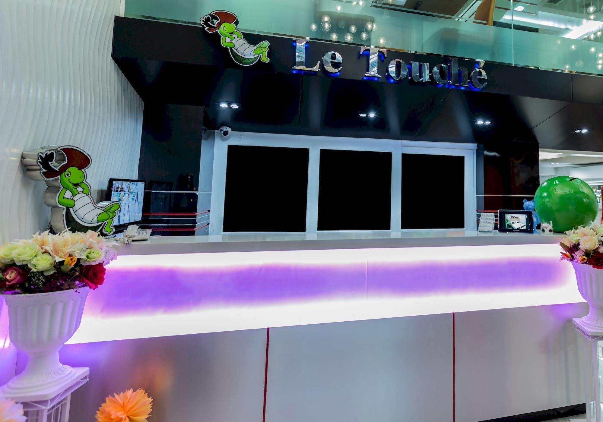 Le Touche Hotel Bangkok Dış mekan fotoğraf