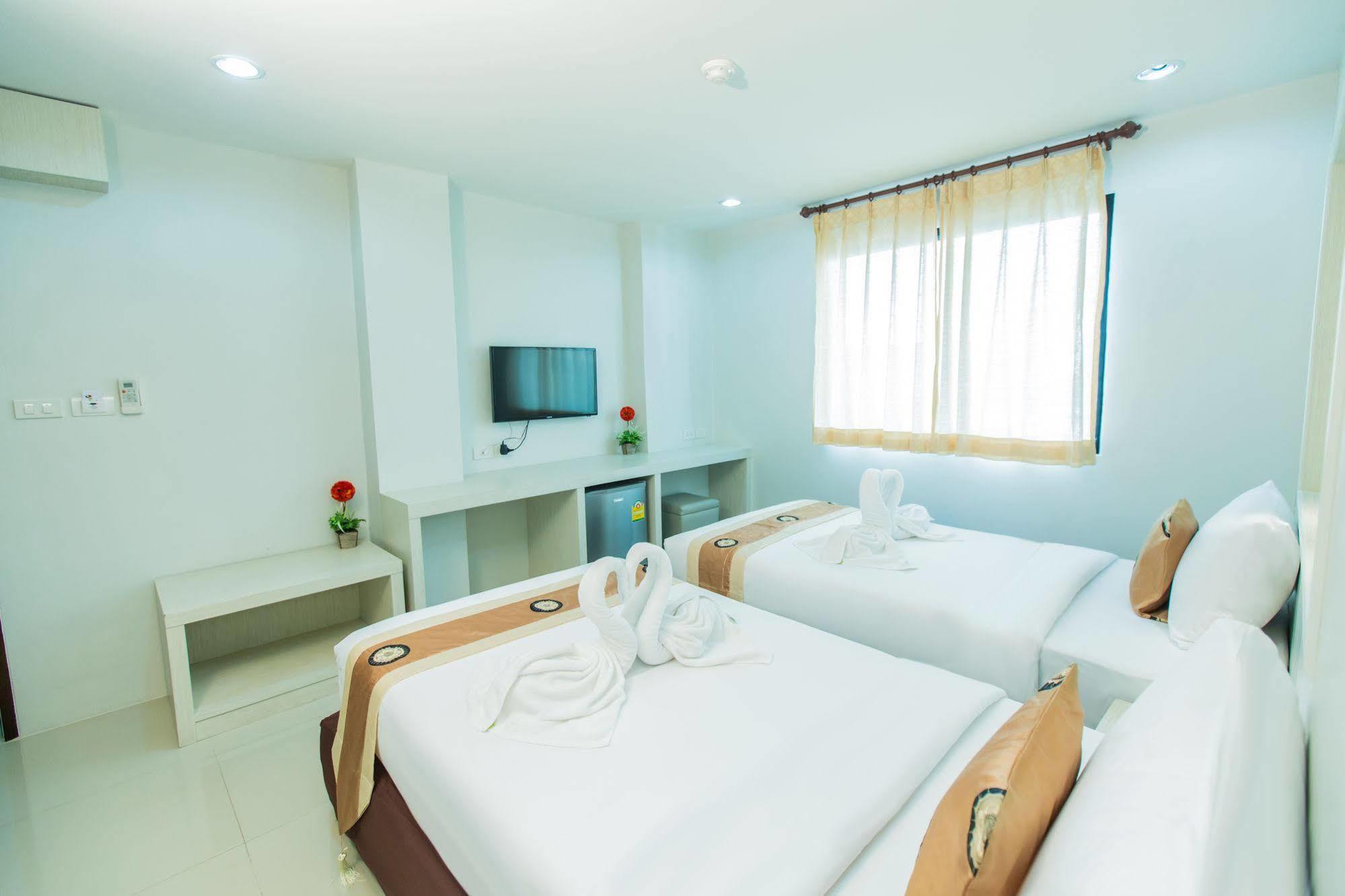 Le Touche Hotel Bangkok Dış mekan fotoğraf