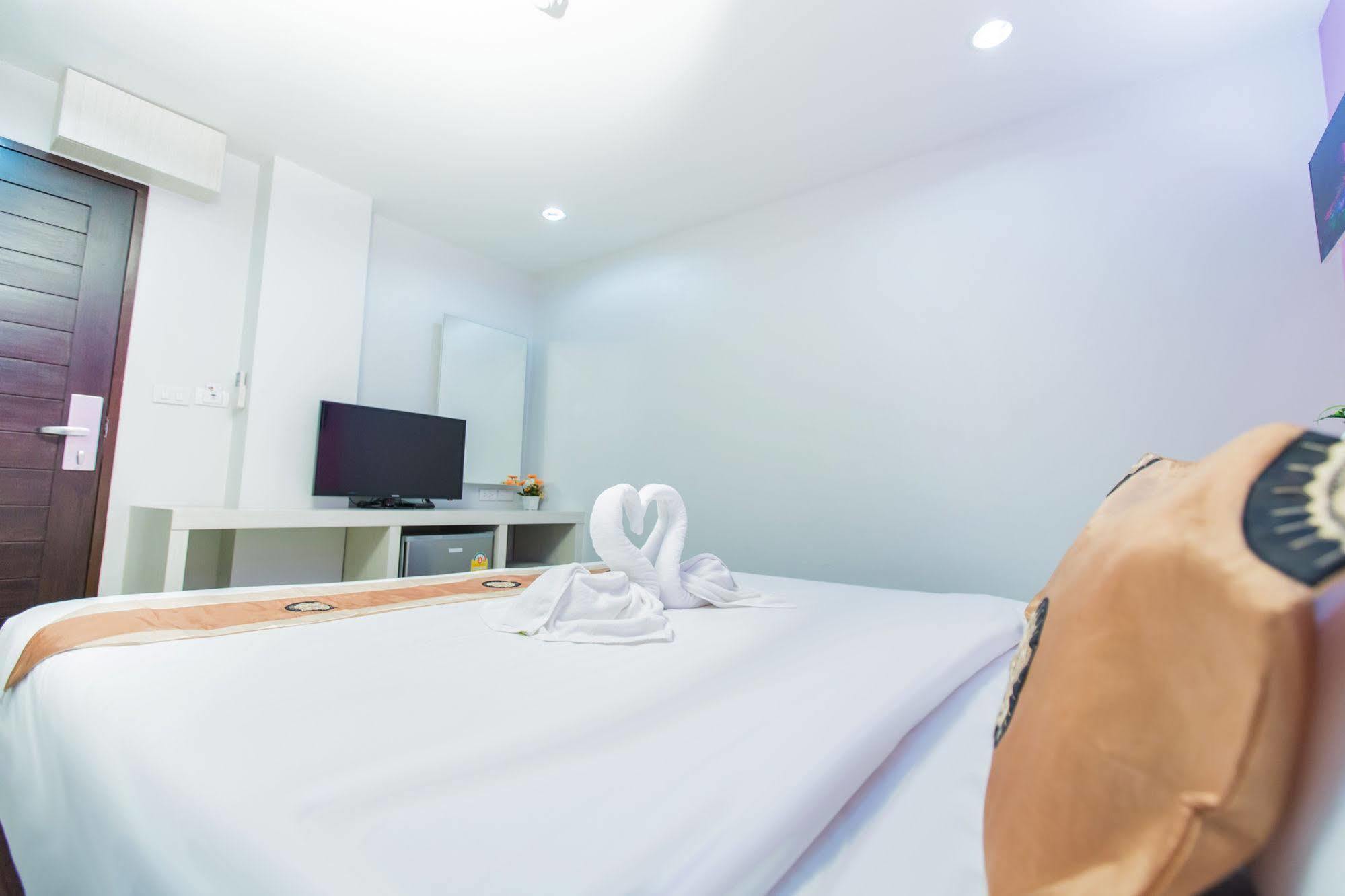 Le Touche Hotel Bangkok Dış mekan fotoğraf