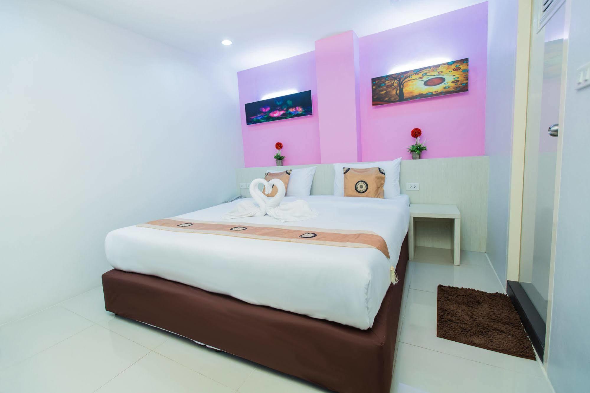 Le Touche Hotel Bangkok Dış mekan fotoğraf