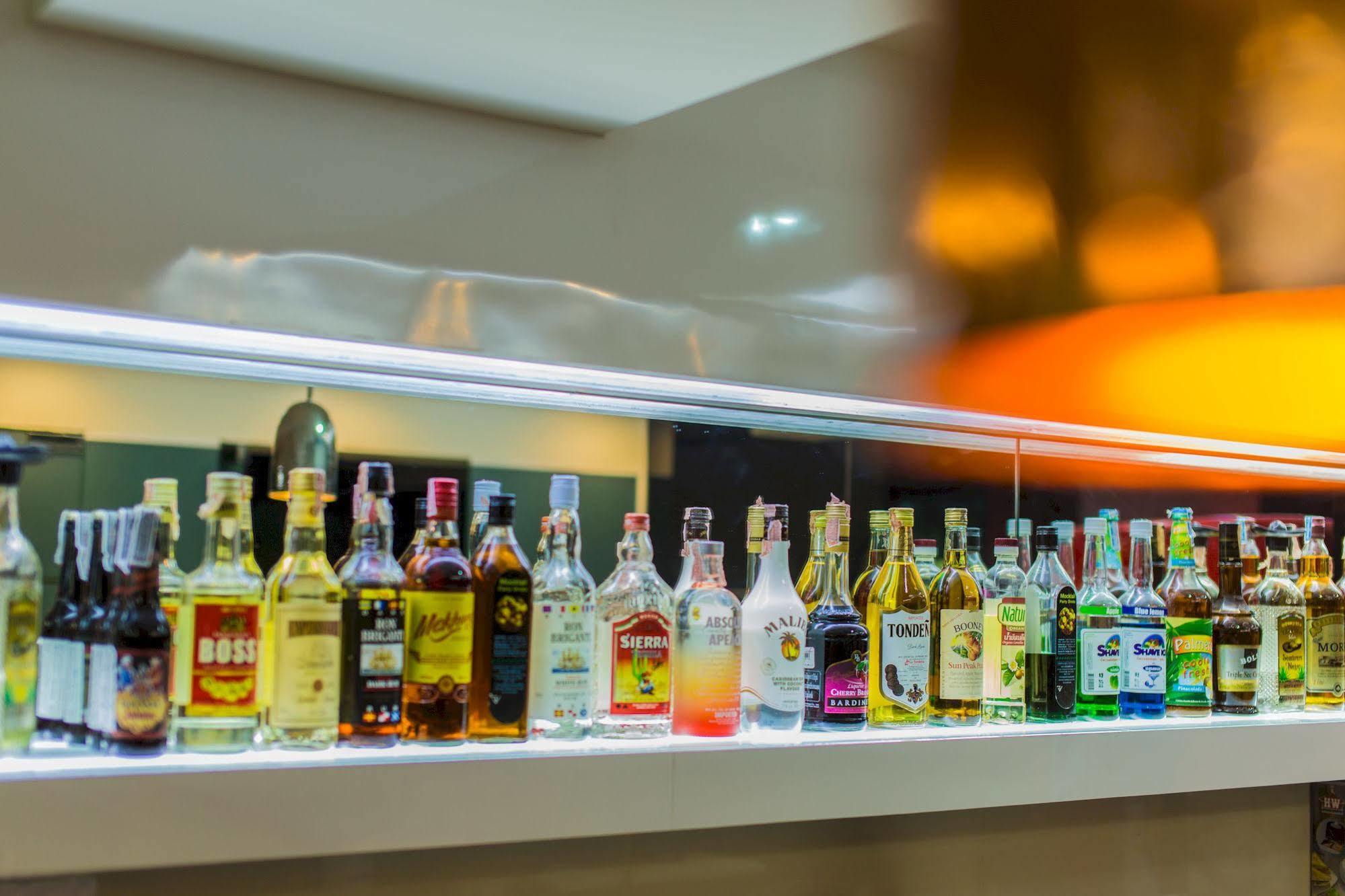 Le Touche Hotel Bangkok Dış mekan fotoğraf