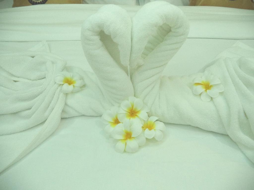 Le Touche Hotel Bangkok Dış mekan fotoğraf
