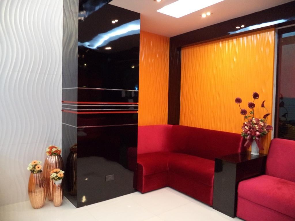 Le Touche Hotel Bangkok Dış mekan fotoğraf
